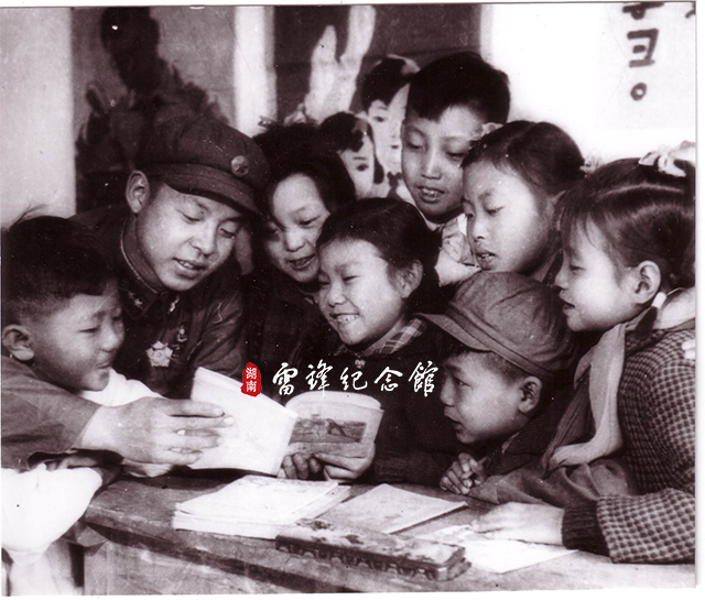 雷锋照片
